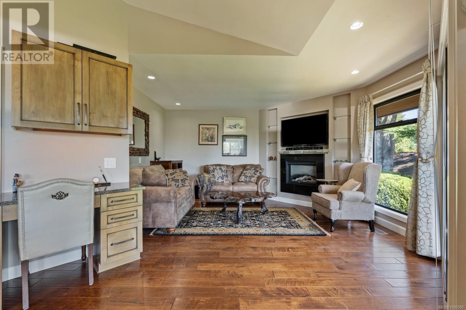 Property at 8833 Haro Park Terr image 4