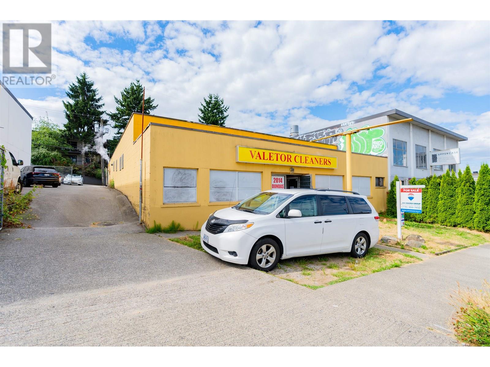 2014 Dundas Street, Vancouver, British Columbia  V5L 1J4 - Photo 9 - C8070618