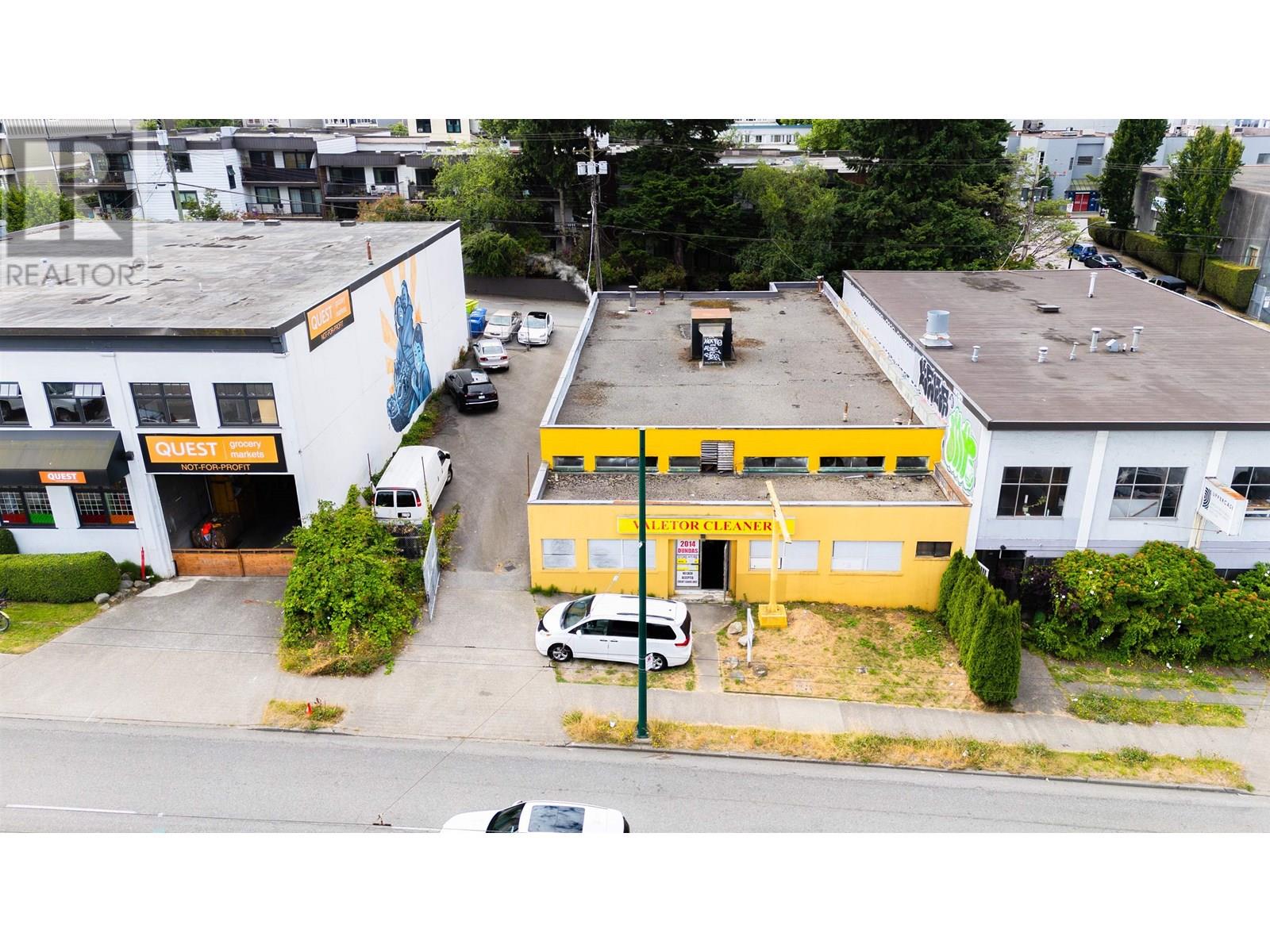 2014 Dundas Street, Vancouver, British Columbia  V5L 1J4 - Photo 5 - C8070618