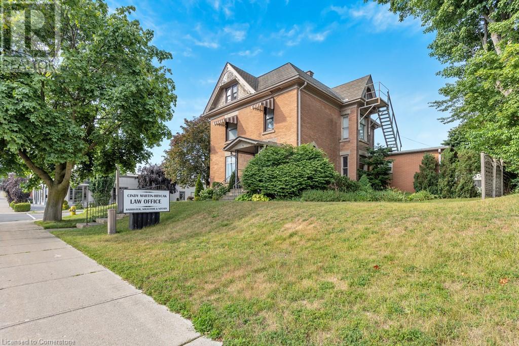 Property at 22 HARVEY Street image 3