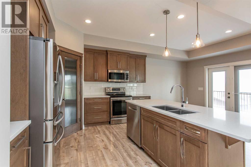 Property at 143 Vancouver Crescent image 5