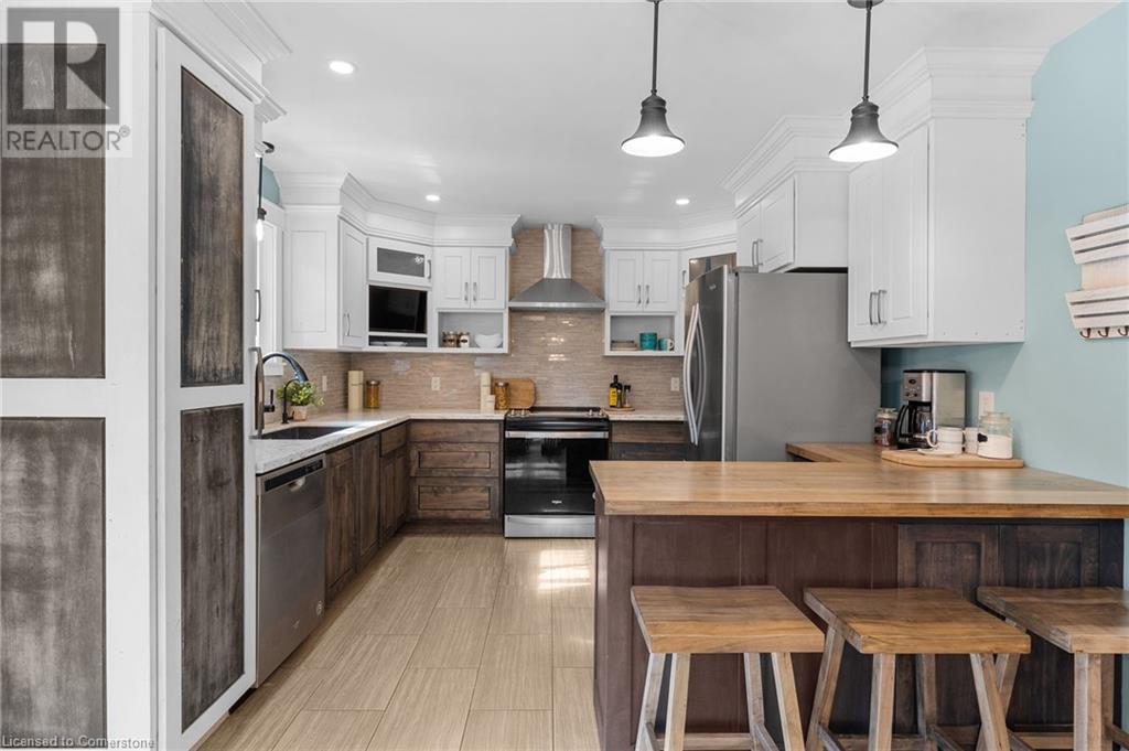 Property at 2648 WILSON Place image 4