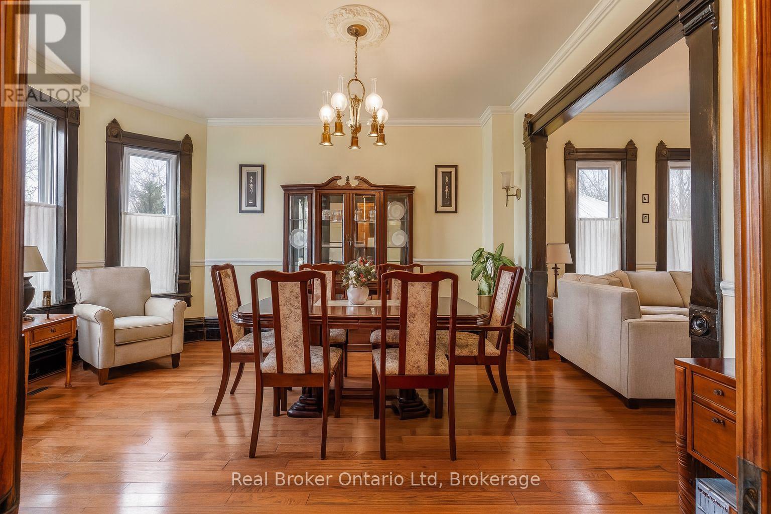 295 Livingstone Avenue N, North Perth, Ontario  N4W 1P8 - Photo 6 - X12261817