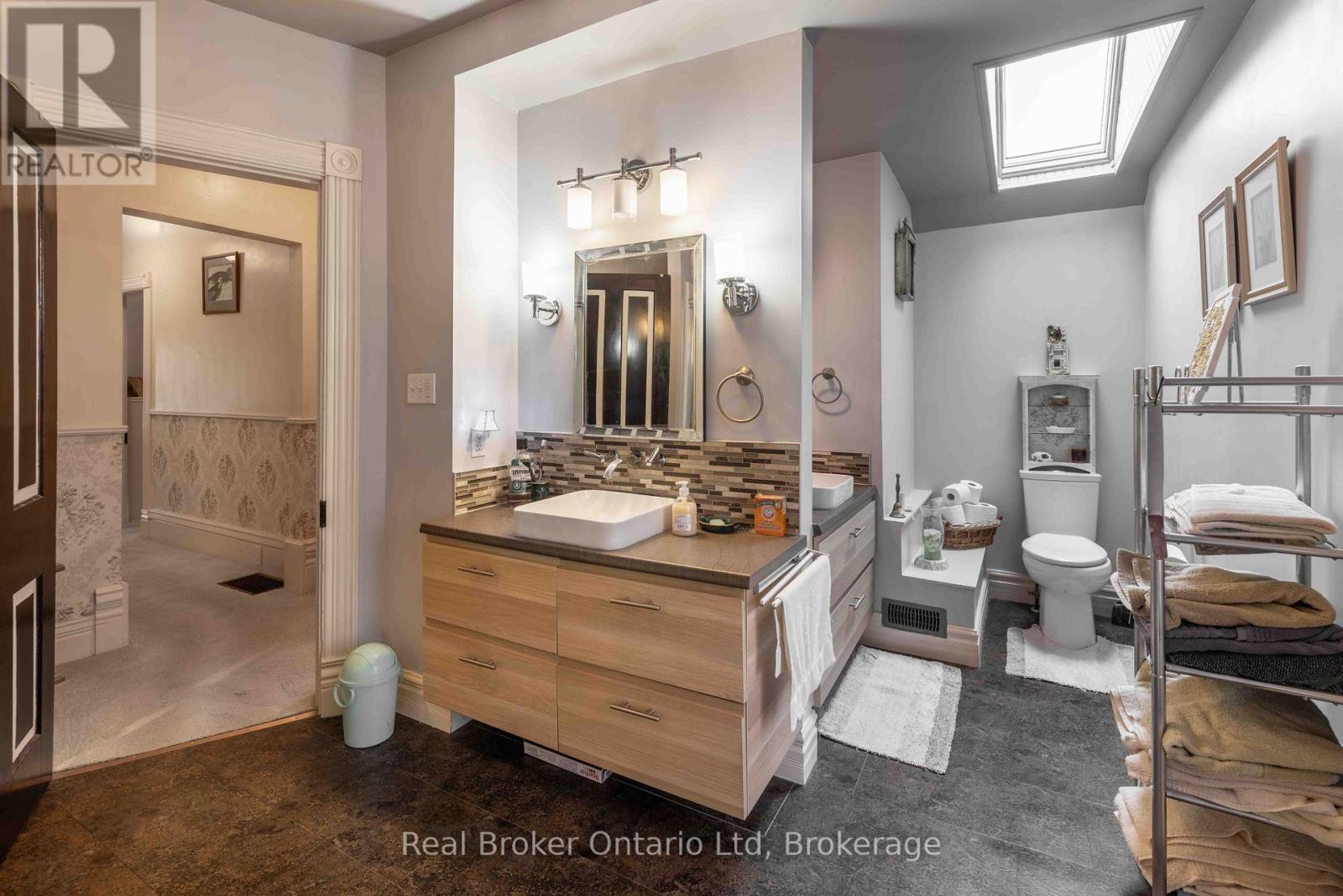 295 Livingstone Avenue N, North Perth, Ontario  N4W 1P8 - Photo 23 - X12261817