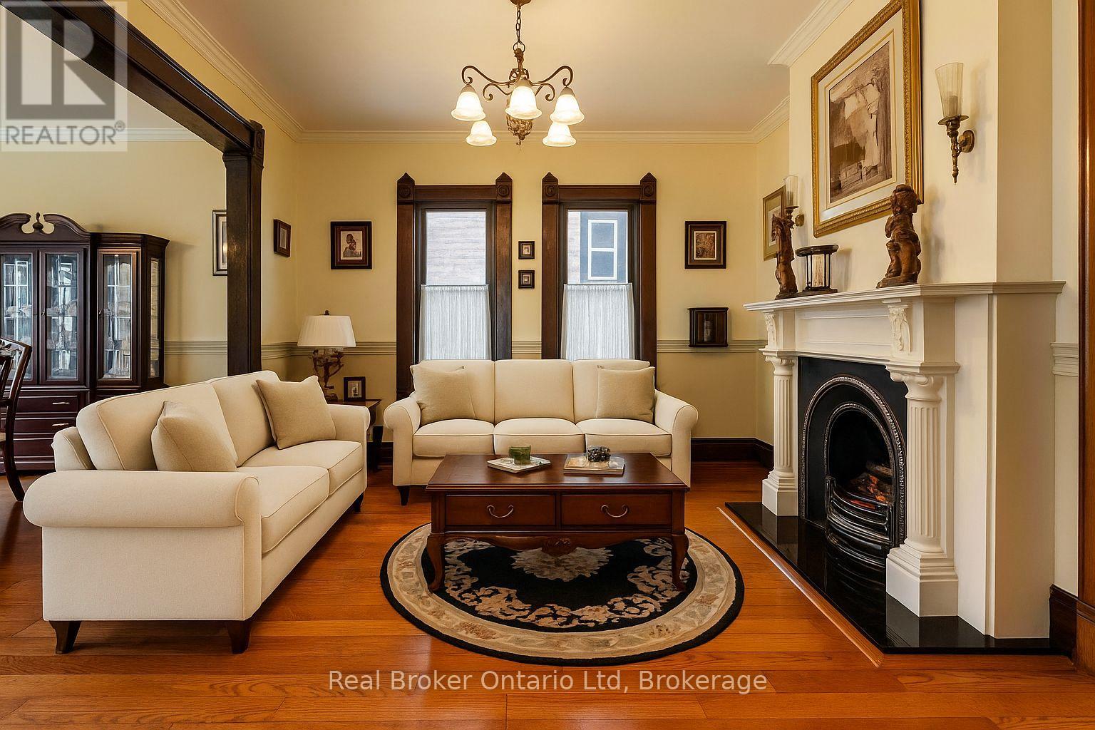 295 Livingstone Avenue N, North Perth, Ontario  N4W 1P8 - Photo 8 - X12261817