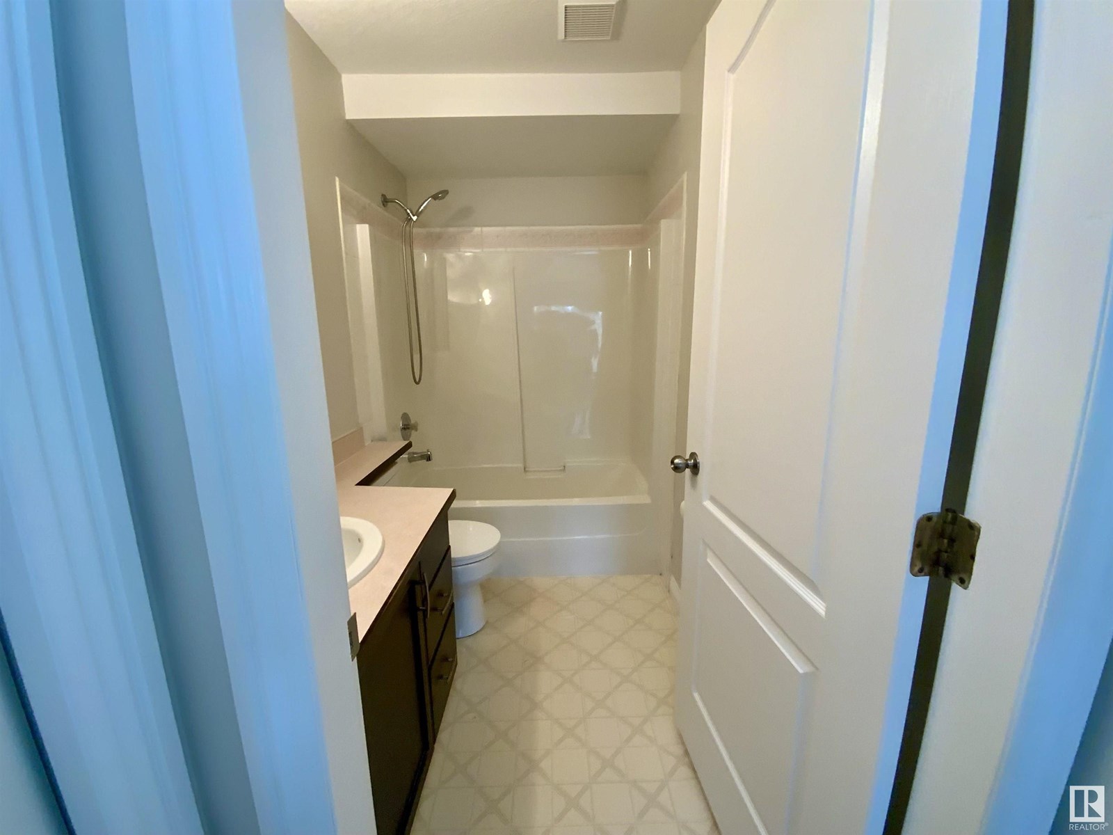 #34 9914 80 Av Nw, Edmonton, Alberta  T6E 6L6 - Photo 11 - E4447714