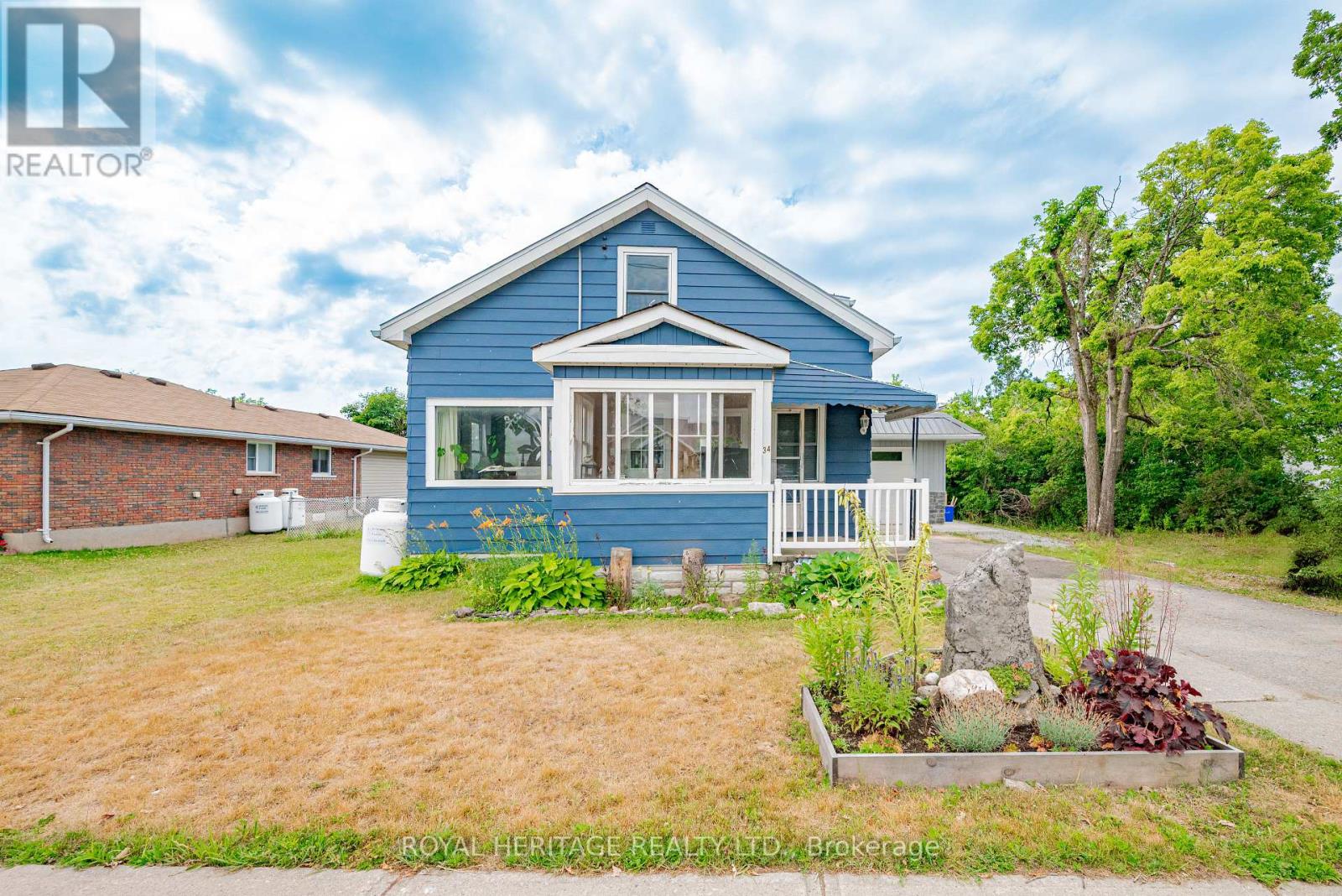 Property at 34 PRINCE STREET W image 3