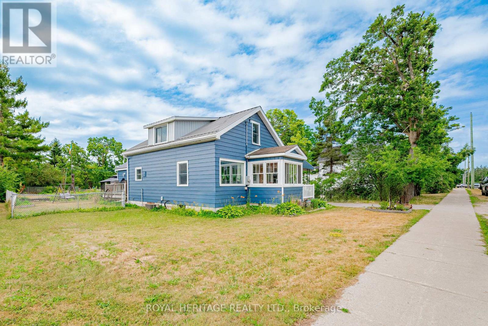 Property at 34 PRINCE STREET W image 5