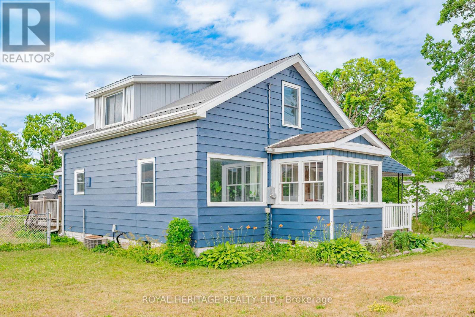 Property at 34 PRINCE STREET W image 4