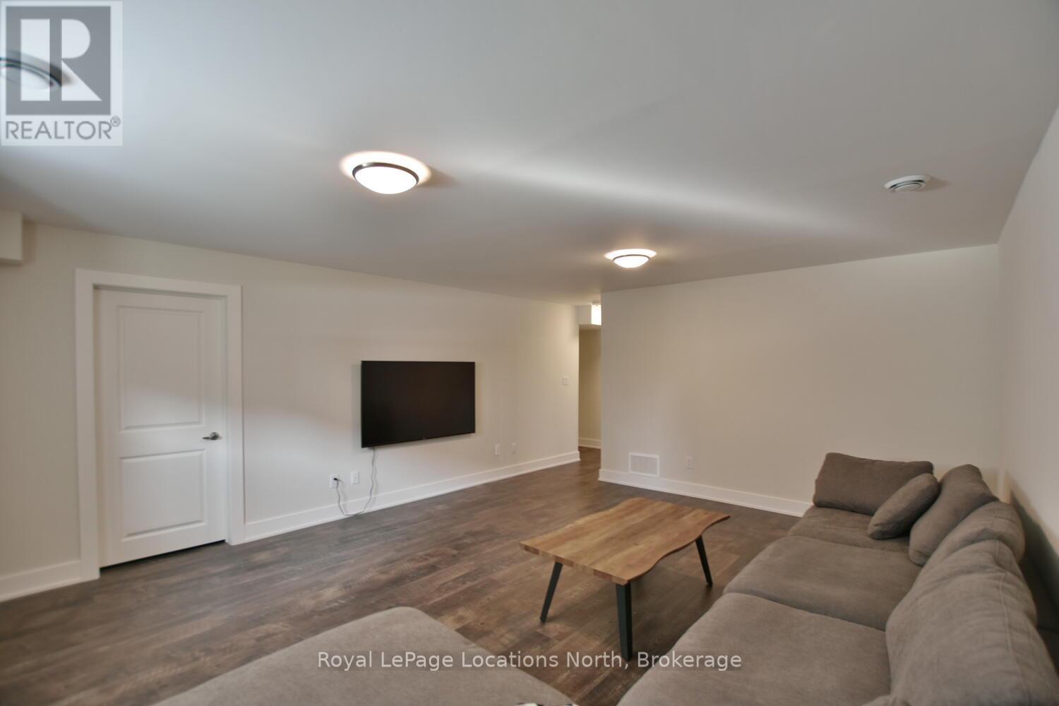 163 Courtland Street, Blue Mountains, Ontario  L9Y 5L7 - Photo 28 - X12284485