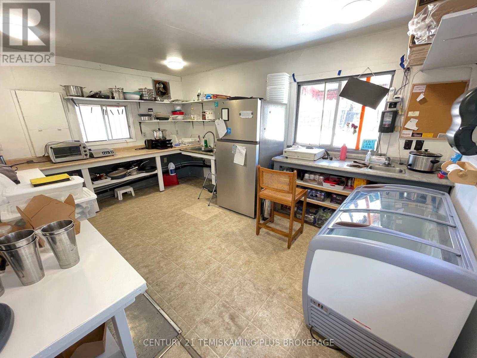 6731 Highway 11 Highway N, Temagami, Ontario  P0H 2H0 - Photo 13 - X12284501