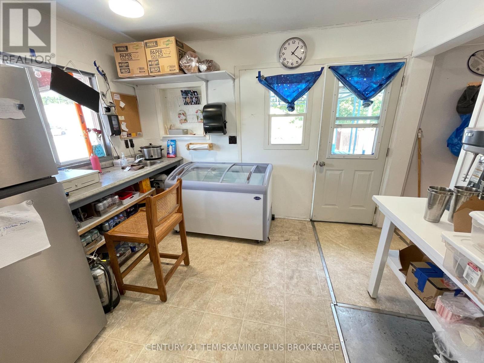 6731 Highway 11 Highway N, Temagami, Ontario  P0H 2H0 - Photo 17 - X12284501