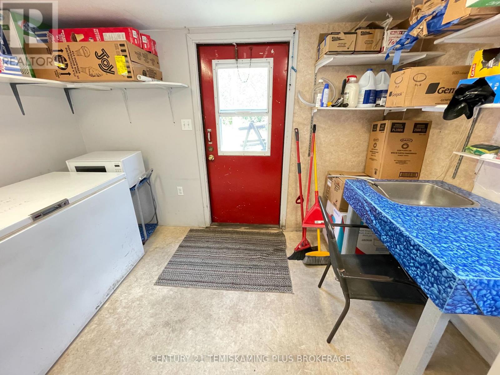 6731 Highway 11 Highway N, Temagami, Ontario  P0H 2H0 - Photo 24 - X12284501