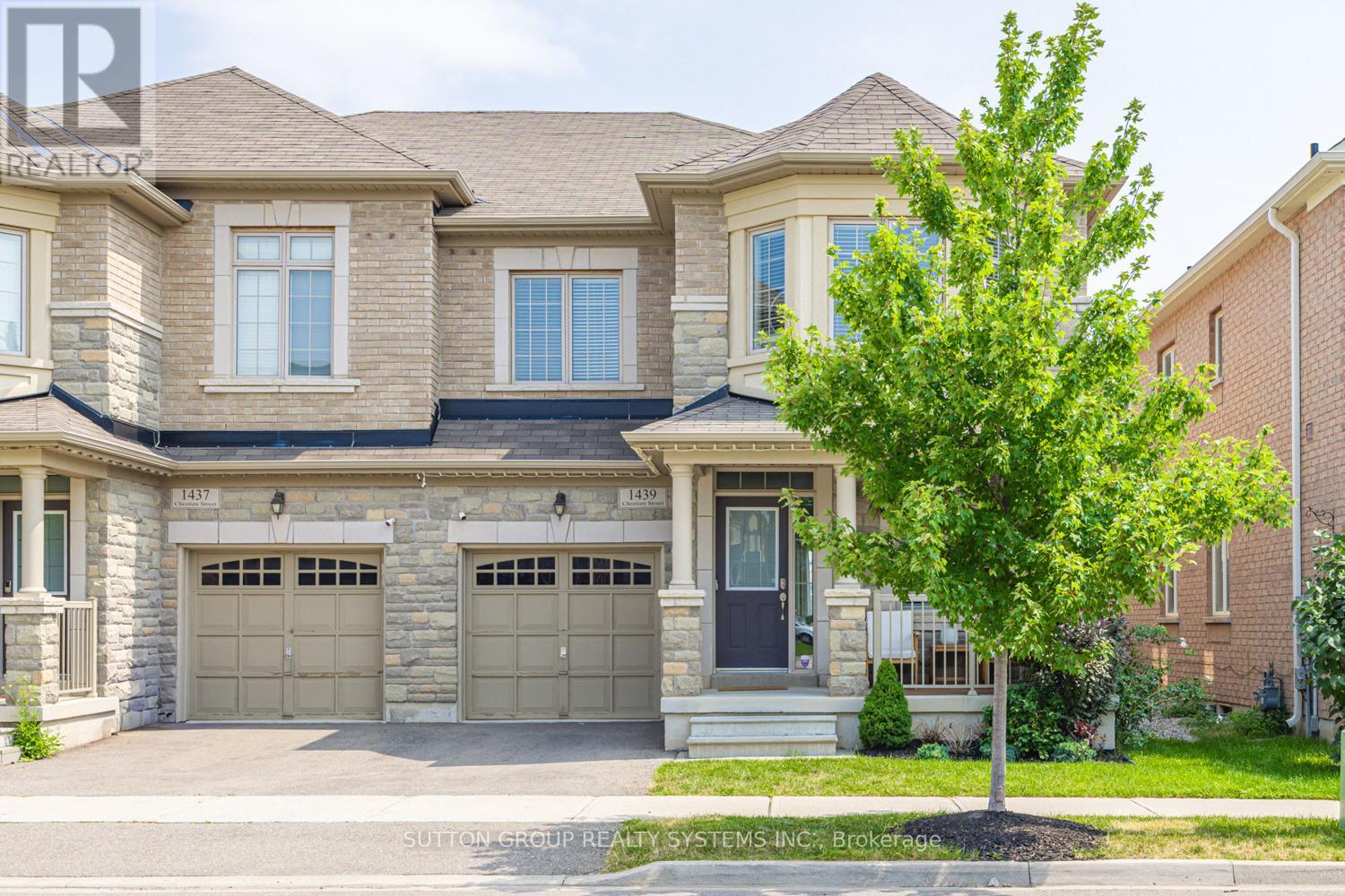 Property at 1439 CHRETIEN STREET image 2