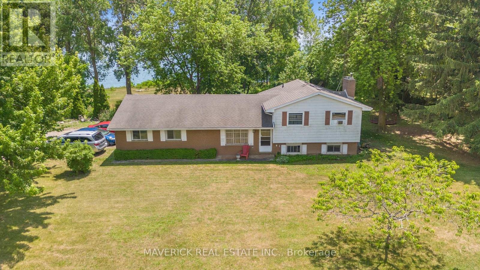 7504 Talbot Trail, Chatham-Kent, Ontario  N0P 1A0 - Photo 1 - X12284526