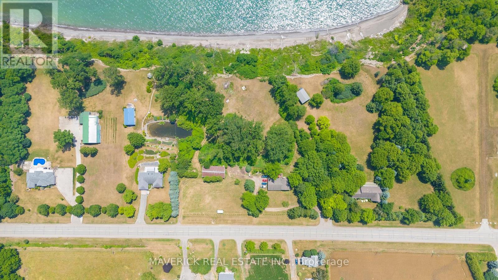 7504 Talbot Trail, Chatham-Kent, Ontario  N0P 1A0 - Photo 3 - X12284526