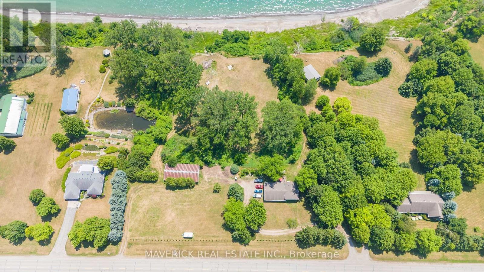 7504 Talbot Trail, Chatham-Kent, Ontario  N0P 1A0 - Photo 4 - X12284526
