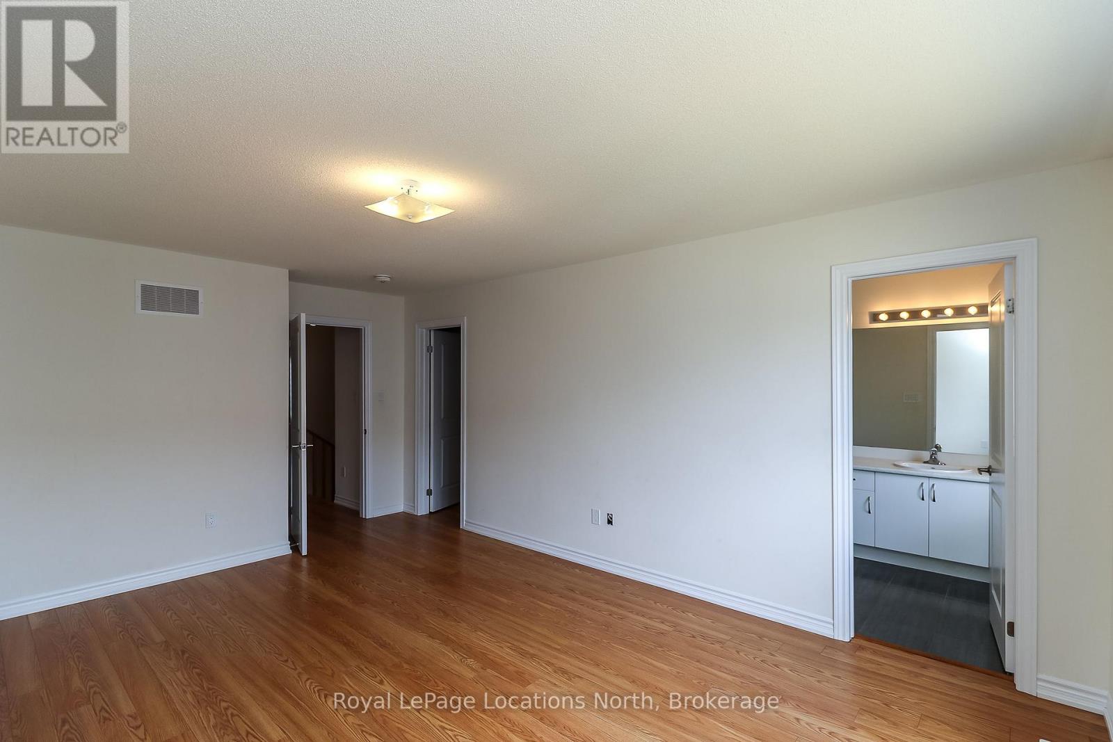 6 Durham Avenue, Barrie, Ontario  L9J 0W7 - Photo 19 - S12284540
