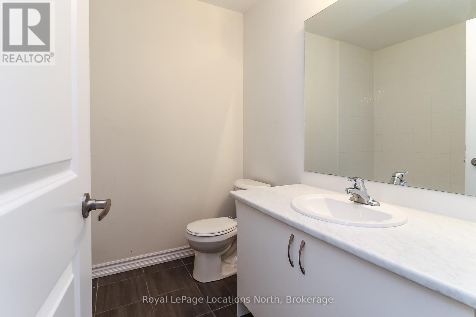 6 Durham Avenue, Barrie, Ontario  L9J 0W7 - Photo 23 - S12284540