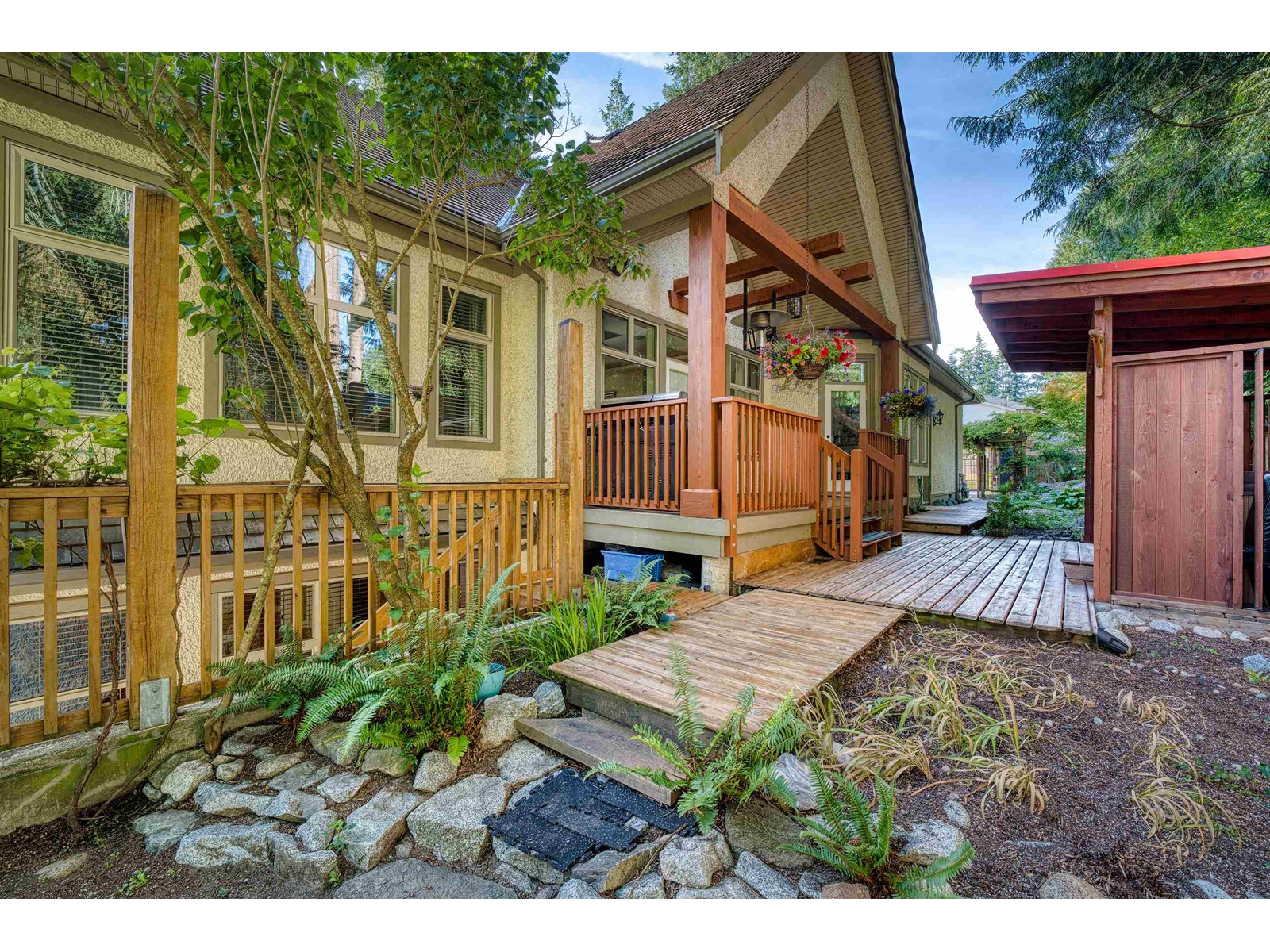 1688 134b Street, Surrey, British Columbia  V4A 0A6 - Photo 3 - R3024085