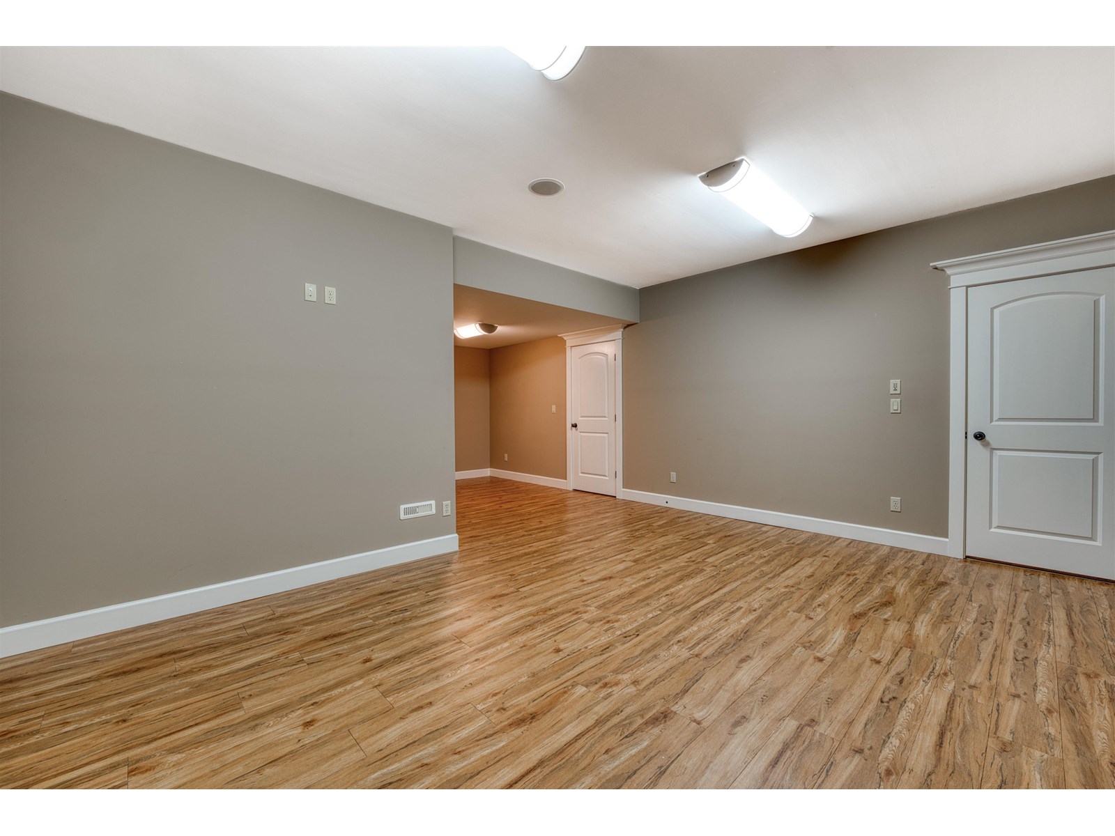 1688 134b Street, Surrey, British Columbia  V4A 0A6 - Photo 25 - R3024085