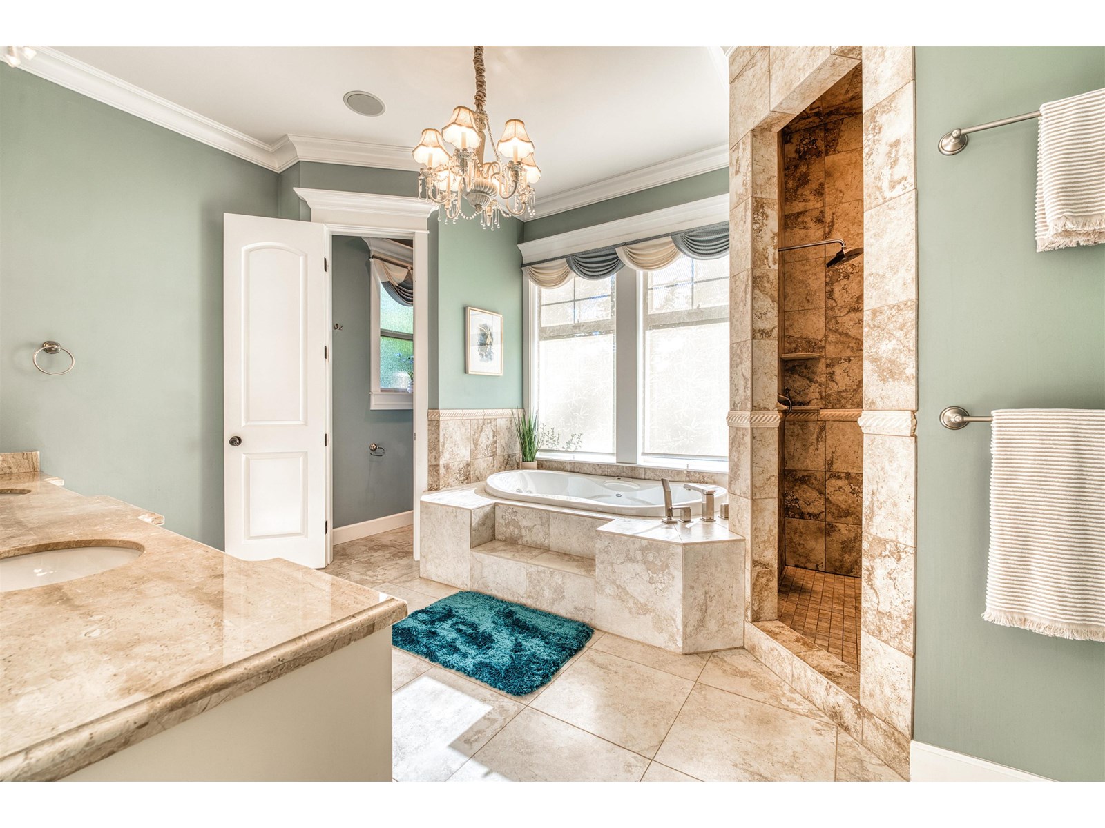 1688 134b Street, Surrey, British Columbia  V4A 0A6 - Photo 12 - R3024085