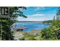 683 Green Rd Quadra Island