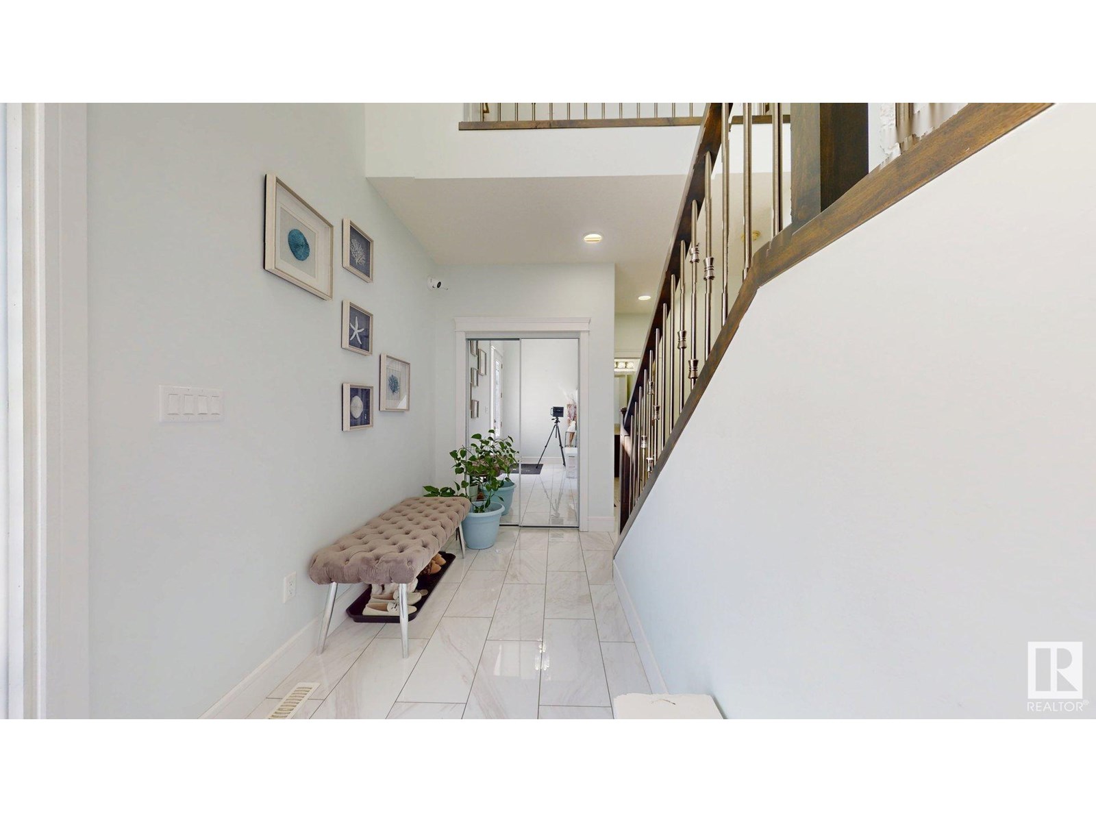 Property at 1103 30 ST NW image 3
