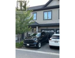 32 DENEB ROAD, Barrie, Ontario