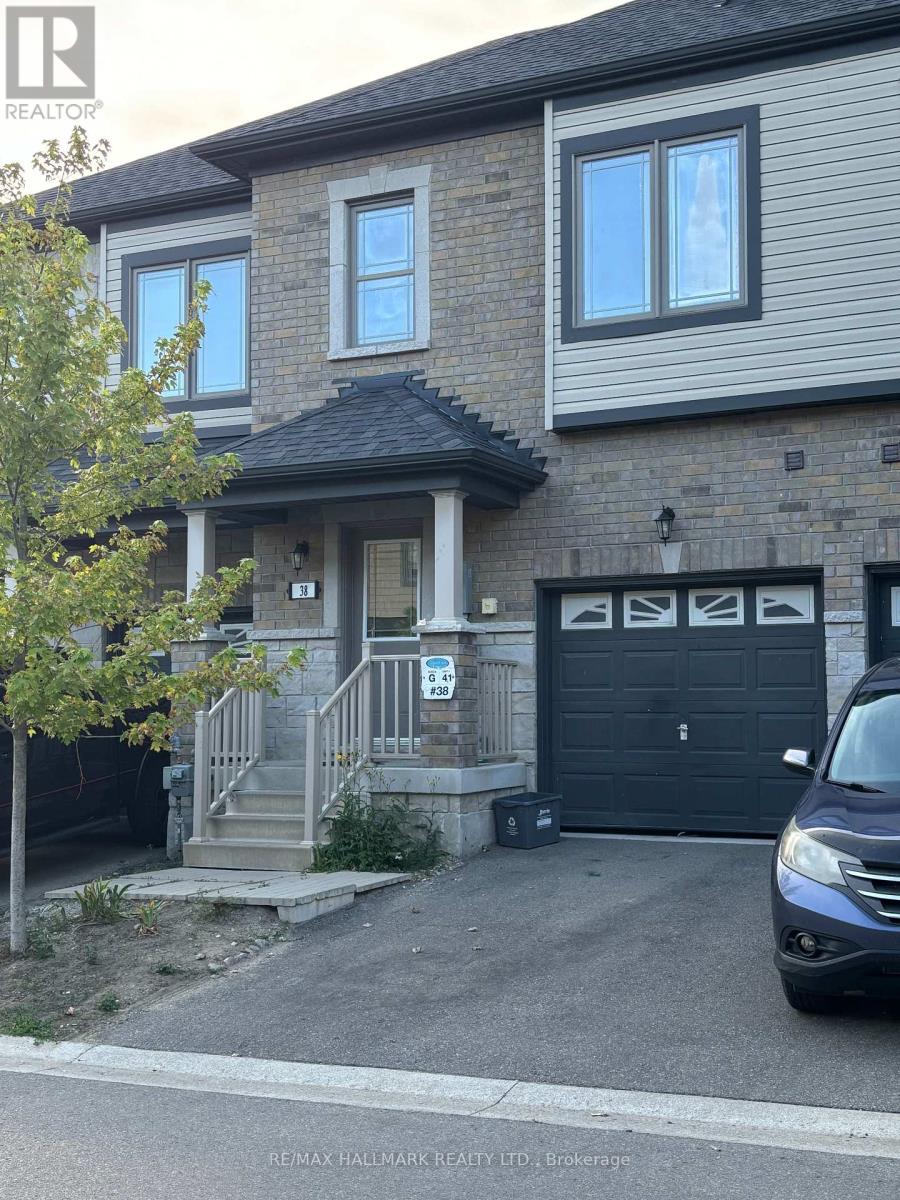 38 Deneb Street, Barrie (Ardagh), Ontario  L4M 0K6 - Photo 1 - S12284571