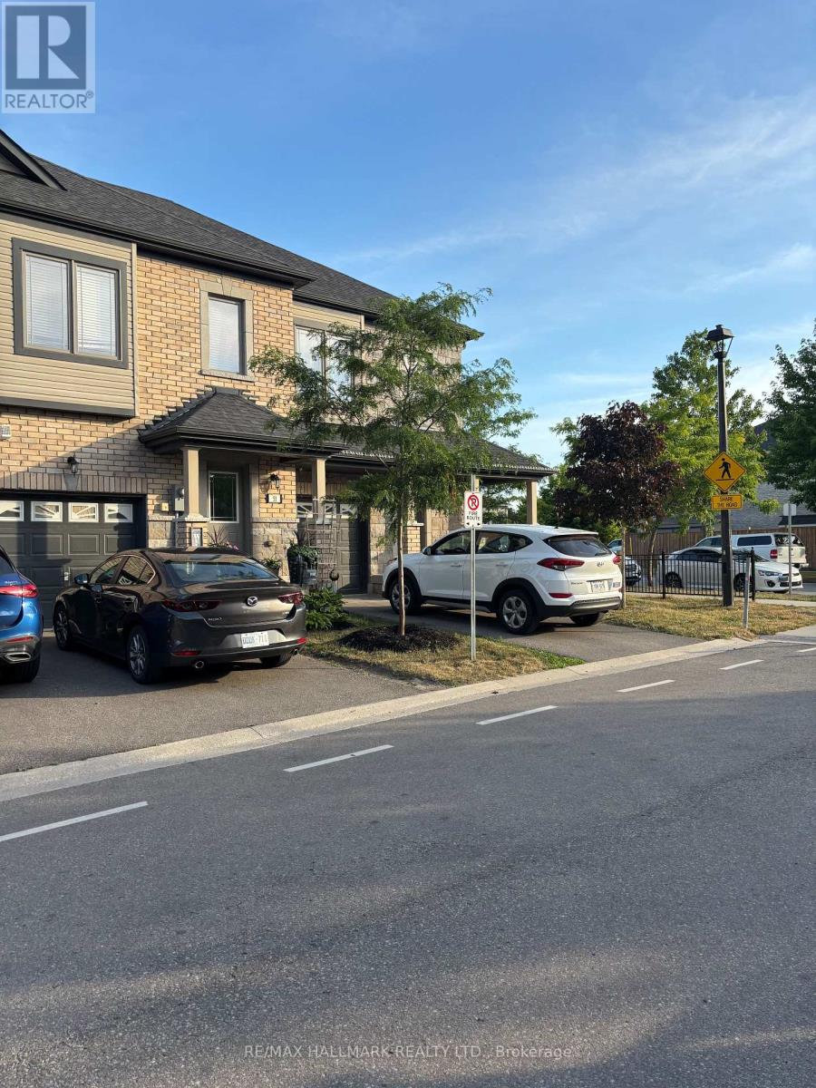 53 Deneb Street, Barrie (Ardagh), Ontario  L4M 0K6 - Photo 2 - S12284573