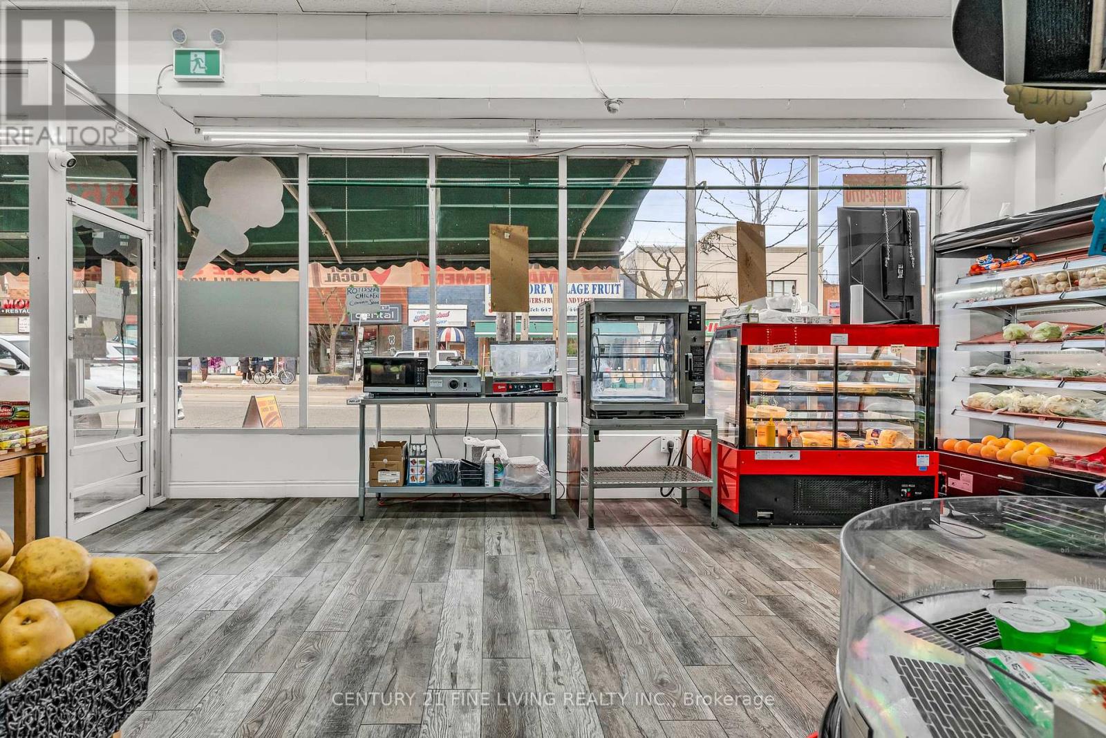 2865 Lake Shore Boulevard, Toronto, Ontario  M8V 1H8 - Photo 7 - W12284544