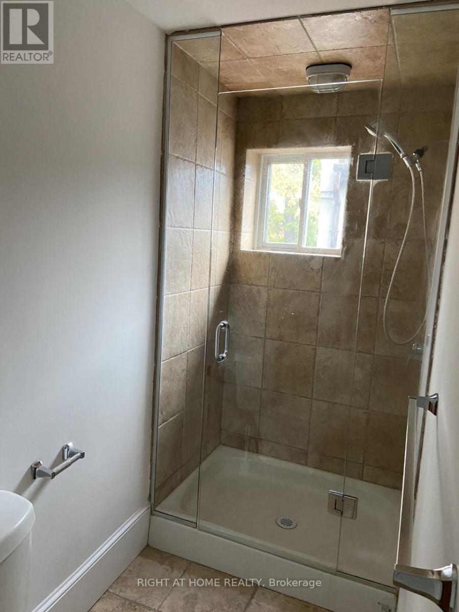 180 Market Street, Hamilton (Central), Ontario  L8R 1N9 - Photo 10 - X12284535