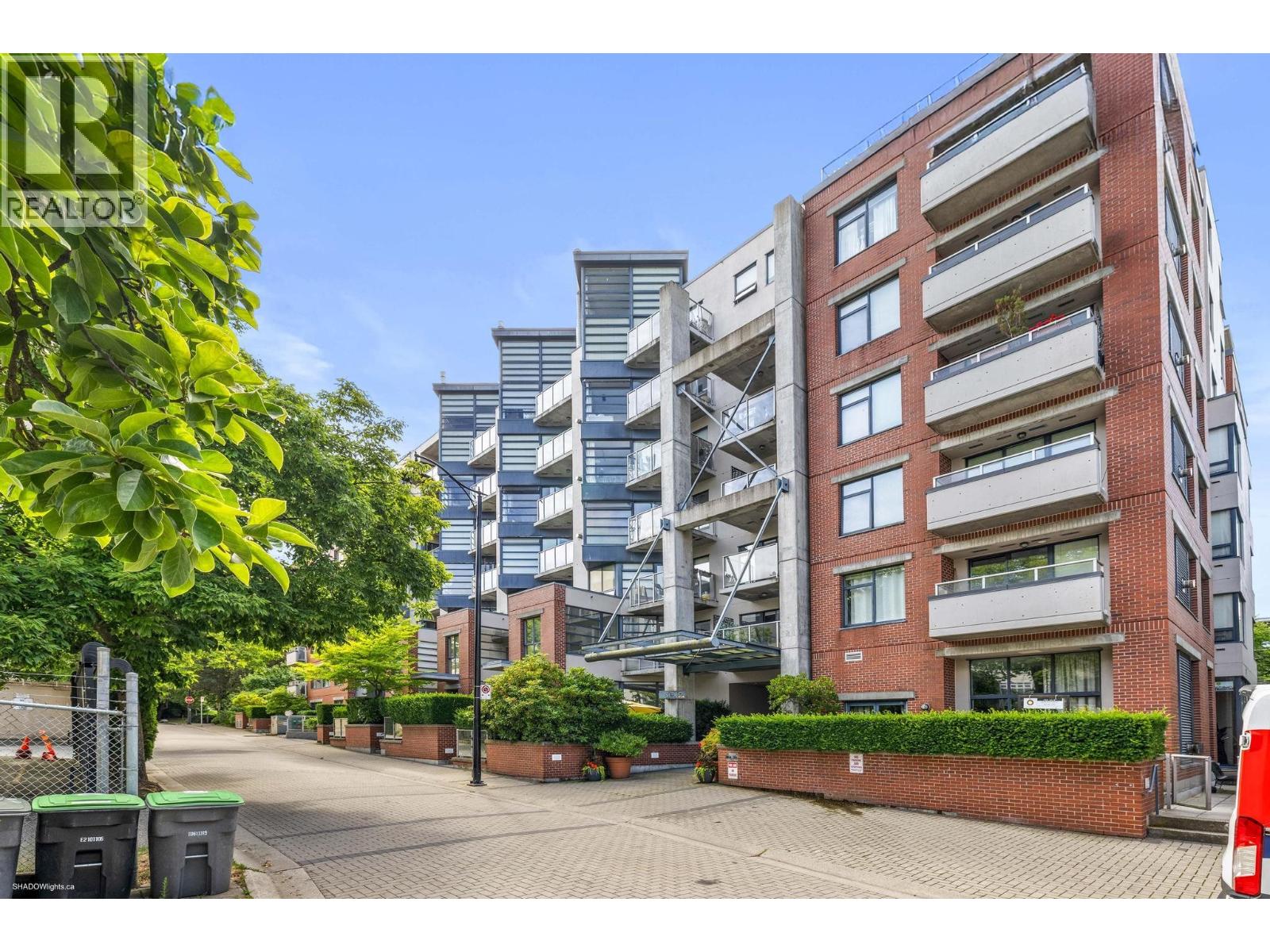 207 2228 Marstrand Avenue, Vancouver, British Columbia  V6K 4T1 - Photo 2 - R3026716