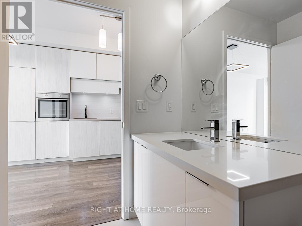 3809 - 8 Eglinton Avenue E, Toronto, Ontario  M4P 0C1 - Photo 6 - C12284599