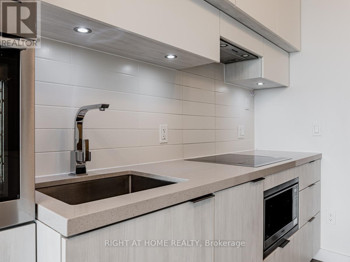 3809 - 8 Eglinton Avenue E, Toronto, Ontario  M4P 0C1 - Photo 9 - C12284599