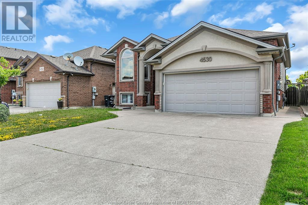 Property at 4530 UNICORN image 2