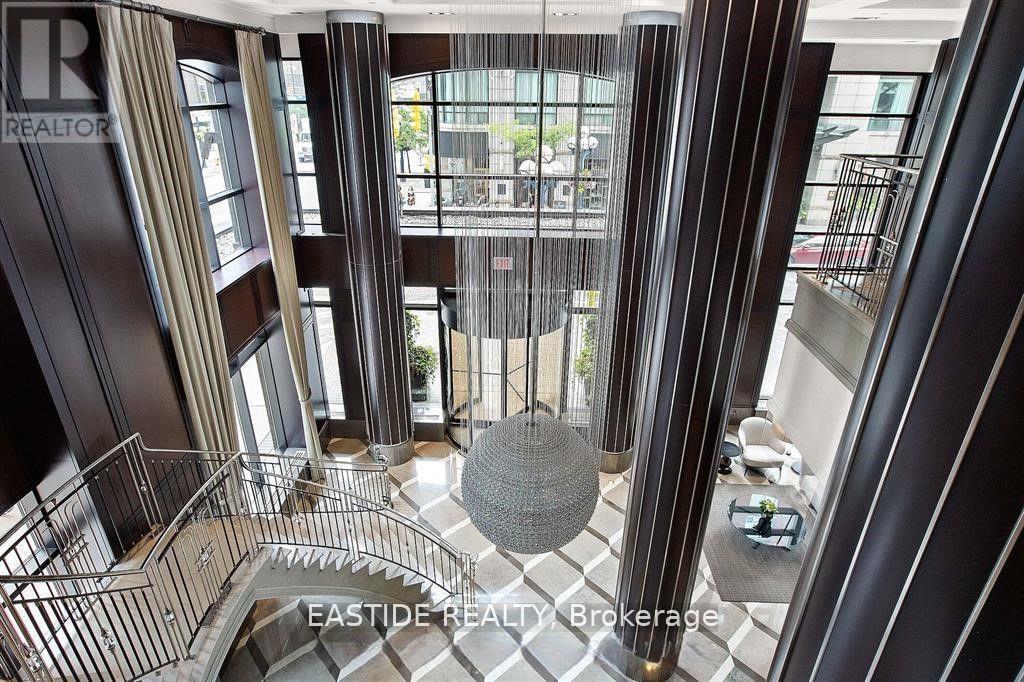 303 - 68 Yorkville Avenue, Toronto, Ontario  M5R 3V7 - Photo 4 - C12284622