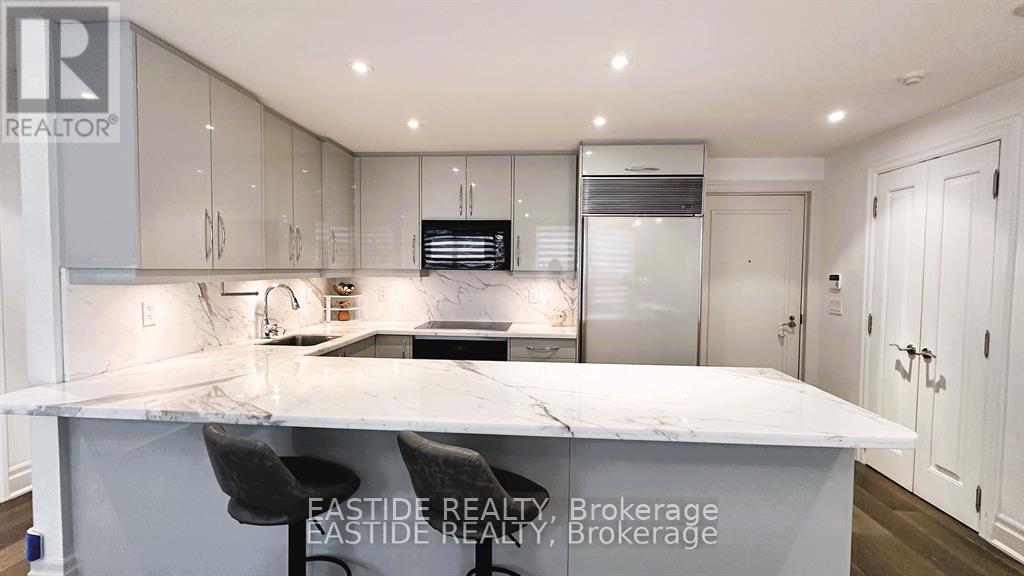 303 - 68 Yorkville Avenue, Toronto, Ontario  M5R 3V7 - Photo 6 - C12284622