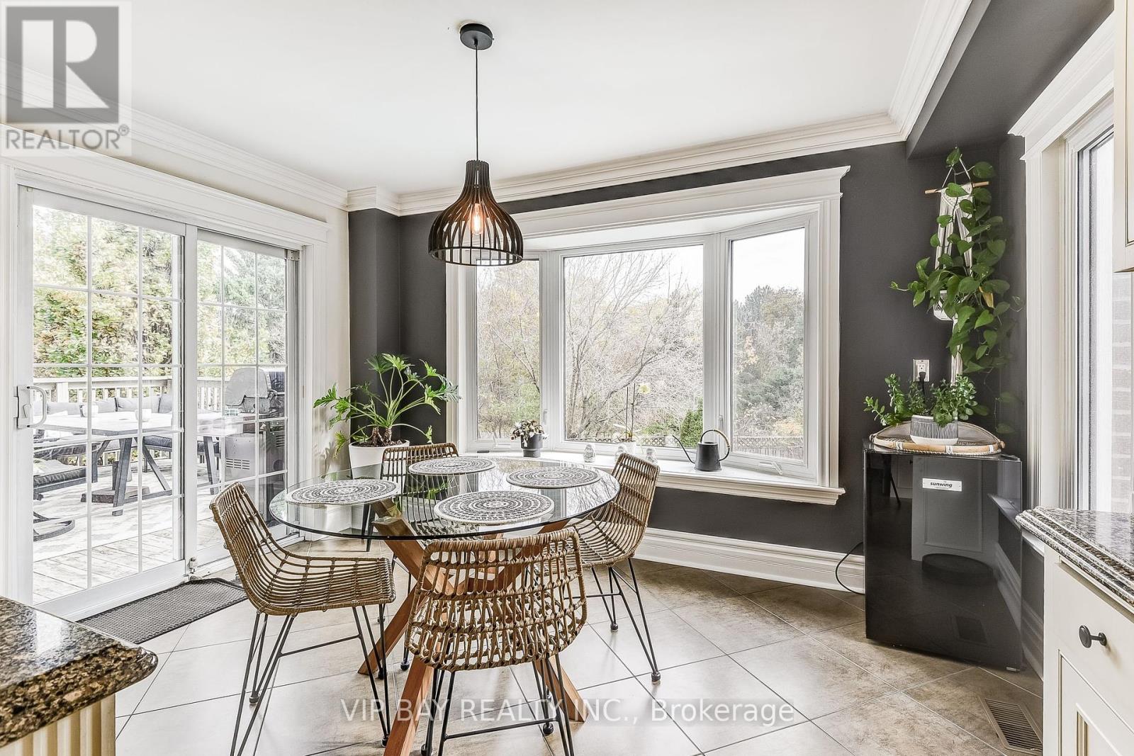 40 Dawnridge Trail, Brampton, Ontario  L6Z 2A1 - Photo 10 - W12284625