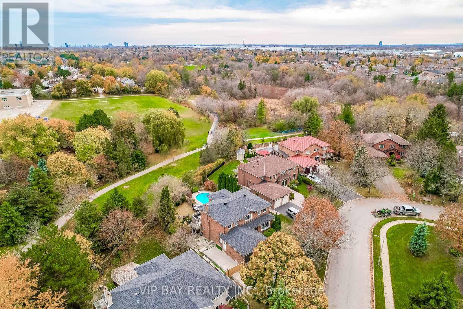 40 Dawnridge Trail, Brampton, Ontario  L6Z 2A1 - Photo 45 - W12284625