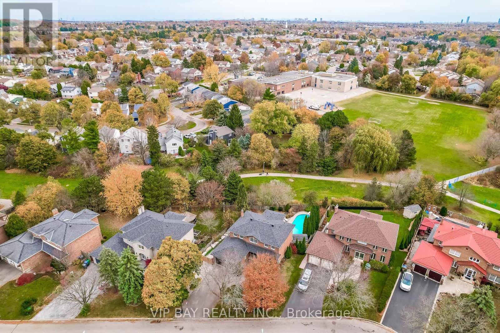 40 Dawnridge Trail, Brampton, Ontario  L6Z 2A1 - Photo 46 - W12284625