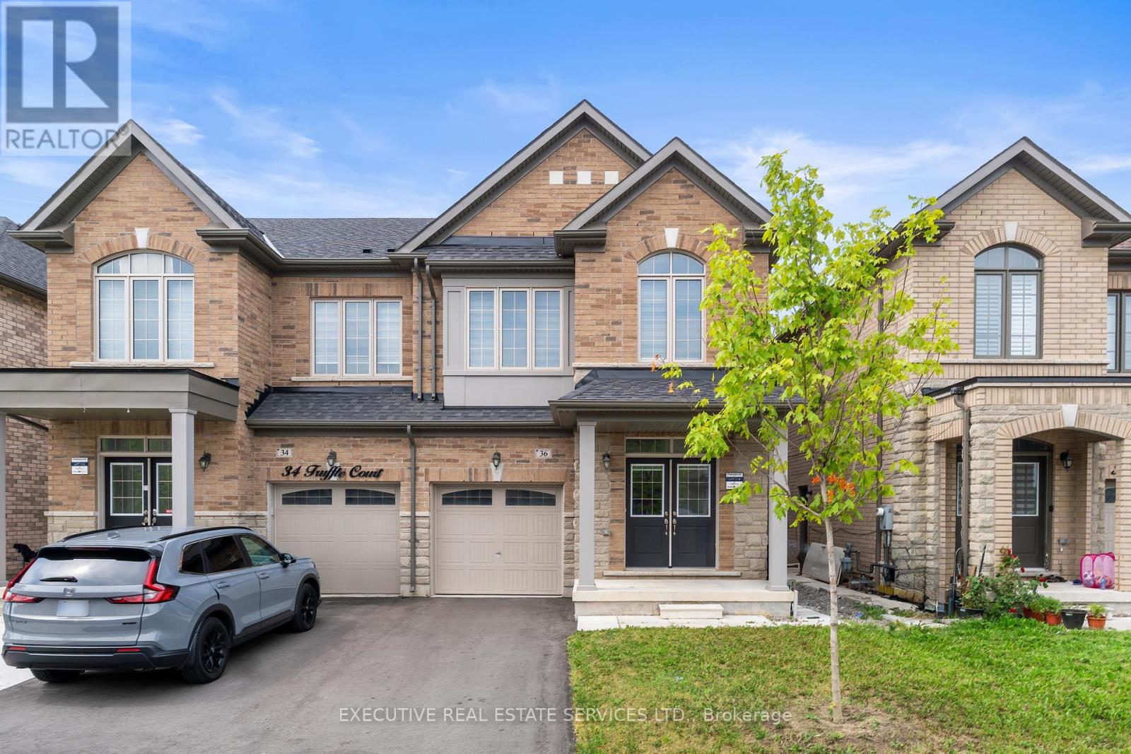 36 Truffle Court, Brampton (Northwest Brampton), Ontario  L7A 5A6 - Photo 2 - W12284627