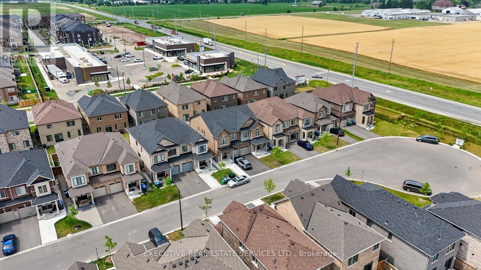 36 Truffle Court, Brampton (Northwest Brampton), Ontario  L7A 5A6 - Photo 6 - W12284627