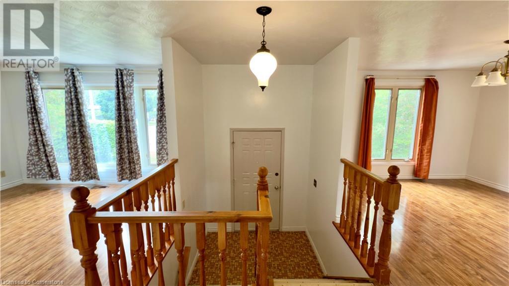 Property at 31 AARON Drive image 4
