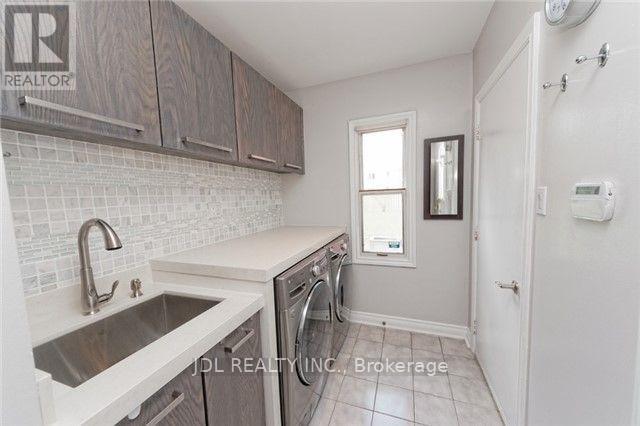 22 Hillholm Boulevard, Richmond Hill (Bayview Hill), Ontario  L4B 2J3 - Photo 16 - N12266455