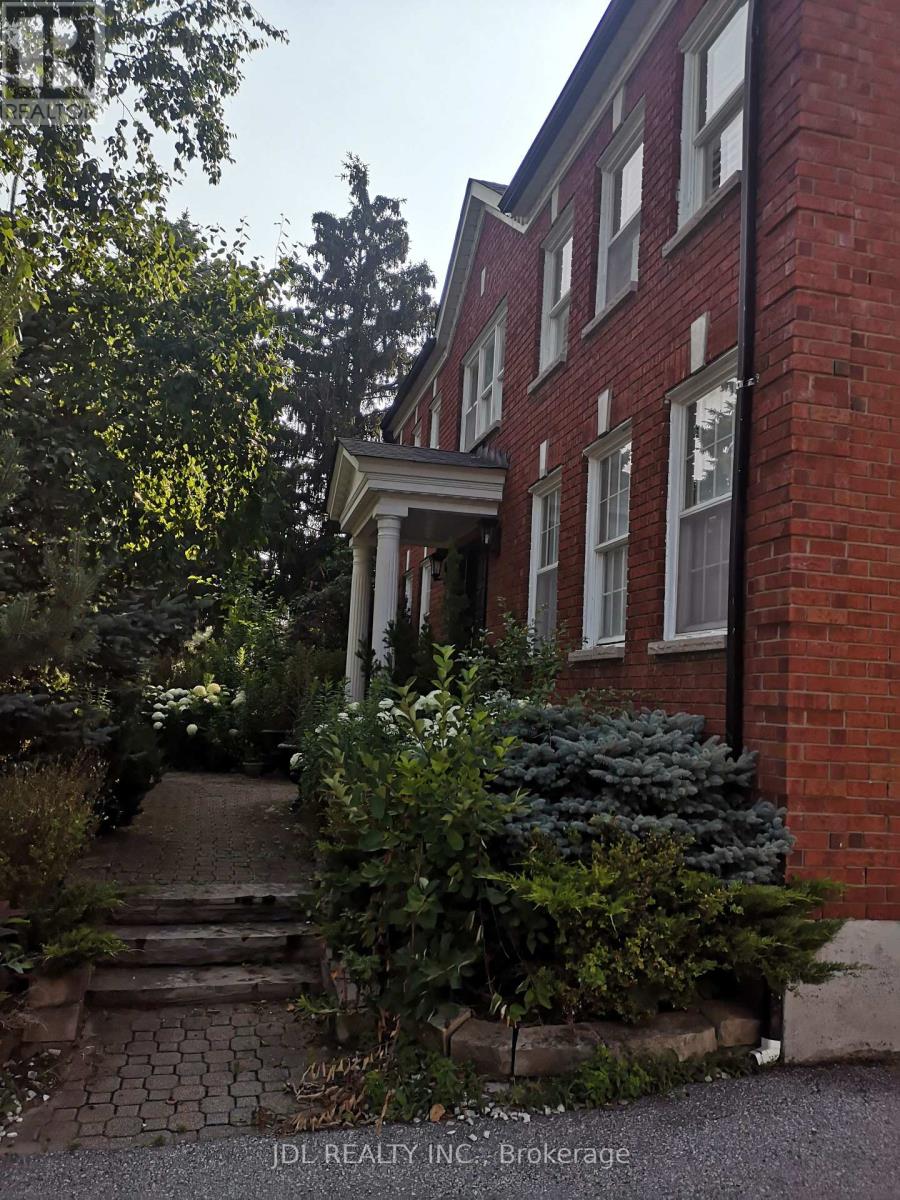 22 Hillholm Boulevard, Richmond Hill (Bayview Hill), Ontario  L4B 2J3 - Photo 24 - N12266455