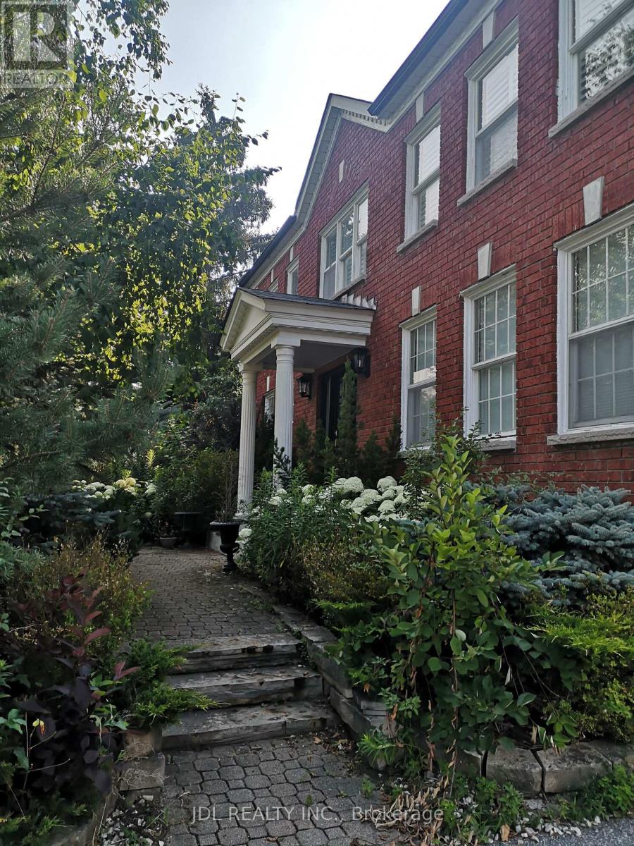 22 Hillholm Boulevard, Richmond Hill (Bayview Hill), Ontario  L4B 2J3 - Photo 22 - N12266455