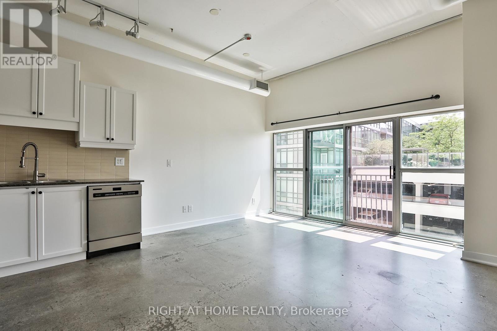 313 - 2 Fieldway Road, Toronto, Ontario  M8Z 0B9 - Photo 9 - W12284631