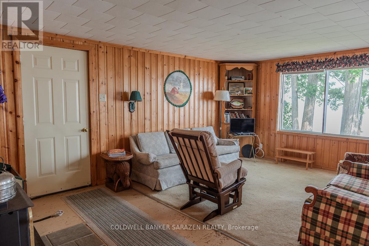 351 Leavoy Lane, Horton, Ontario  K7V 3Z8 - Photo 26 - X12284747